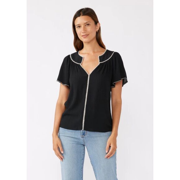 Love Stitch Short Sleeve Flutter Flutter Sleeve Embroidered Top L Boho Feminine - Picture 1 of 9